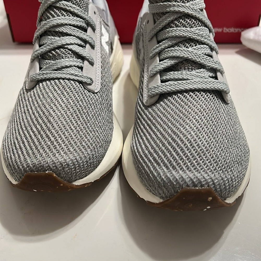 Women’s New Balance Fresh Foam X1440 Size 8 Grey Beige - Picture 6 of 13
